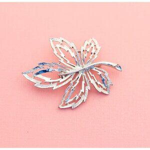 Vintage Silver Tone Five Leaf Brooch | H25